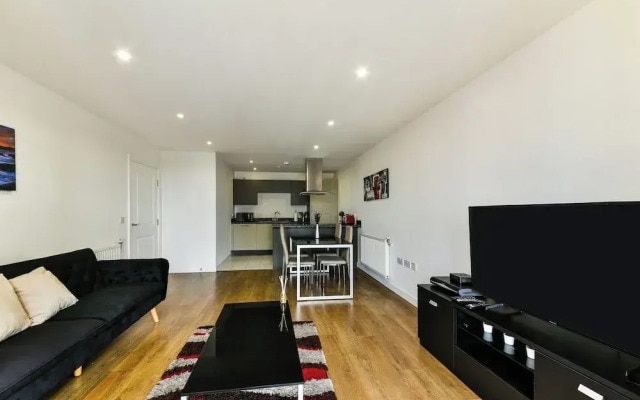 Luxury 2 bed 2 Bath Apartment in Canary Wharf