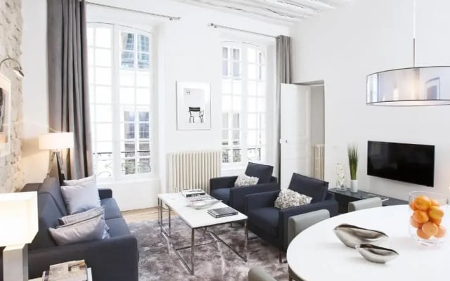 Luxury 2 Bedrooms Le Marais I by Livinparis
