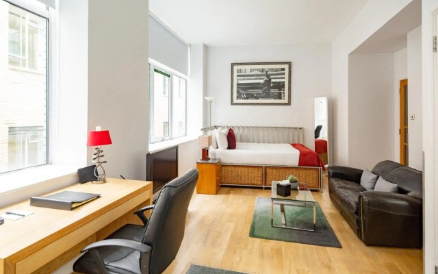 196 Bishopsgate Apartments by DMONTRIO