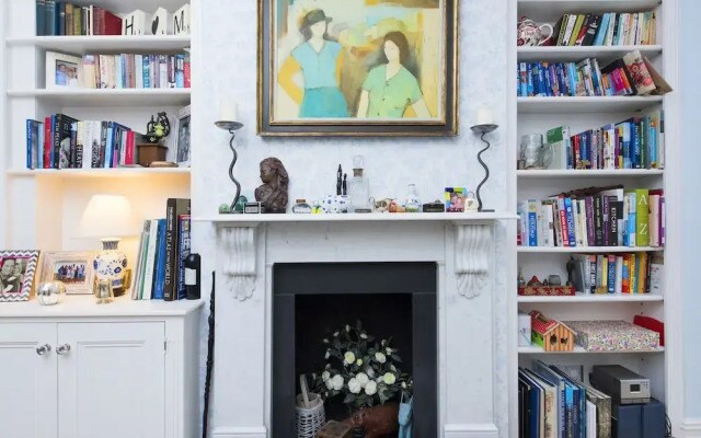 Gorgeous Modern 5BR Family Home