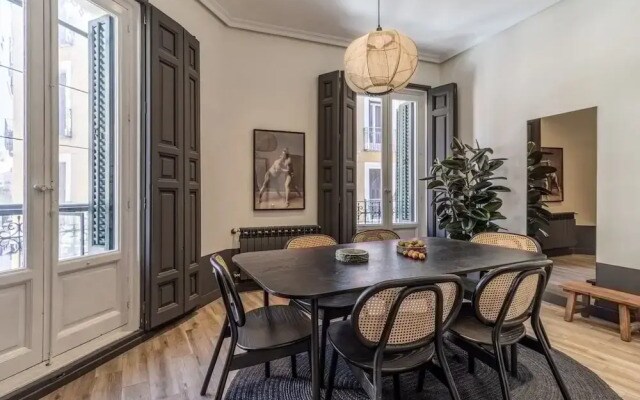 Arashi - 4 Bedrooms in Chueca