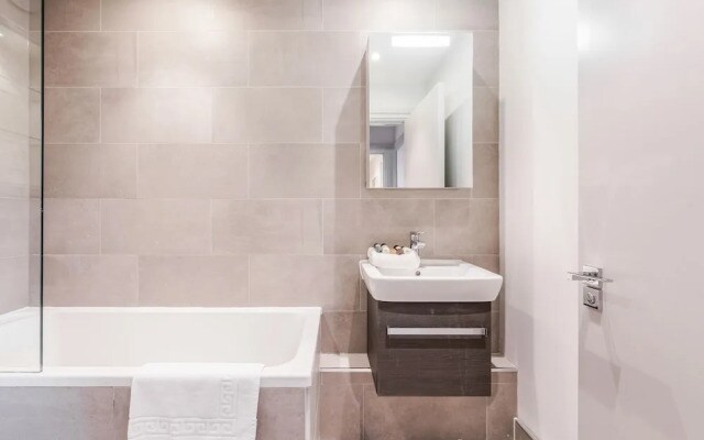 Roomspace Apartments -The Quadrant