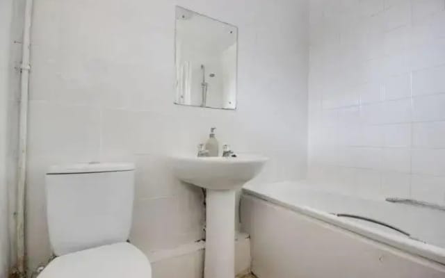 6 Greville Court (Adults Only)