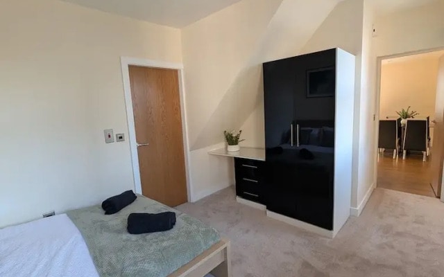 Upperhead Row Apartment