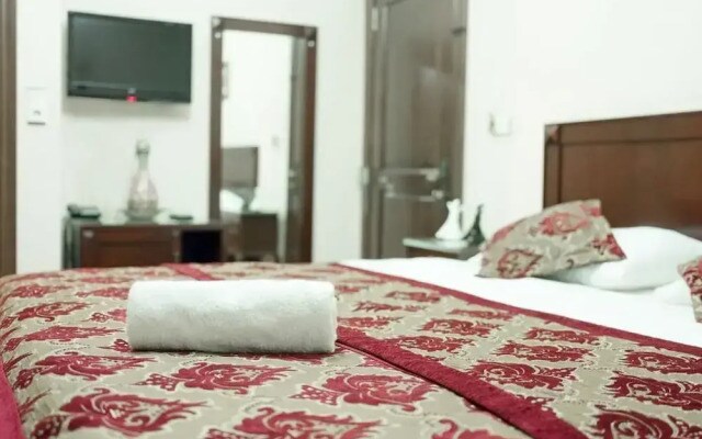 Fides Hotel