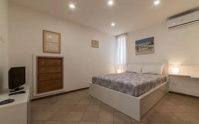 Montecitorio Lovely Apartment