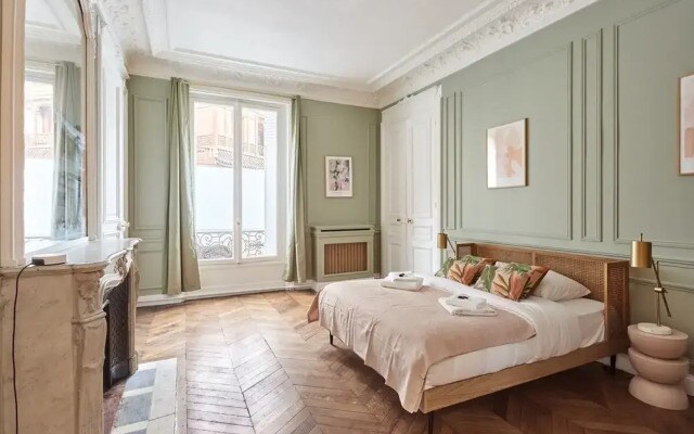 Magnificent Apartment Etoile Hoche Saint Honore
