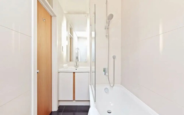 3 Bdrm Notting Hill Mews House - 2 Balconies