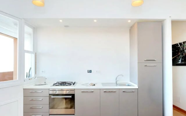 Salaria Apartment
