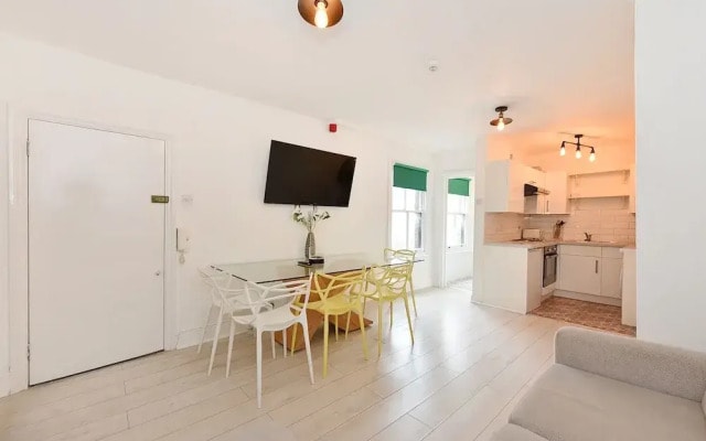 Bond Street Apartments