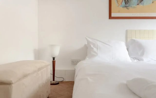 Stylish 2 Bedroom Fitzrovia Flat
