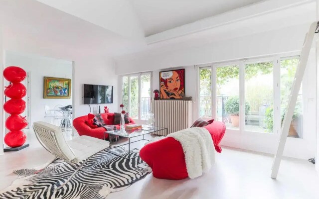 Squarebreak - Arc de Triomphe Apartments