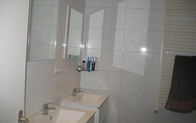 Guest House Amsterdam - Hostel