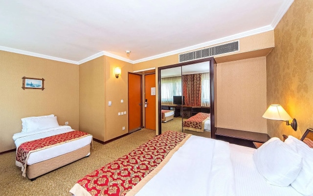 Mineo Hotel
