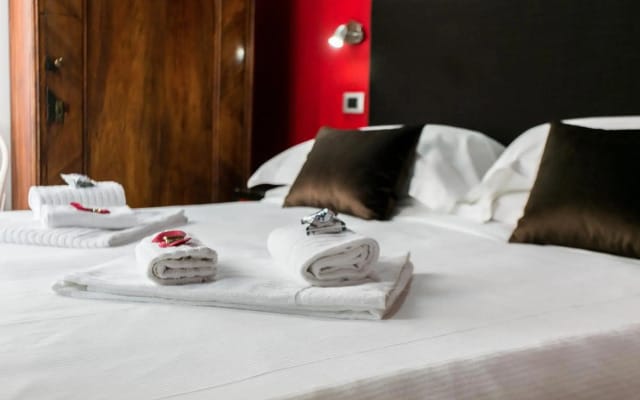 Navona First Rooms