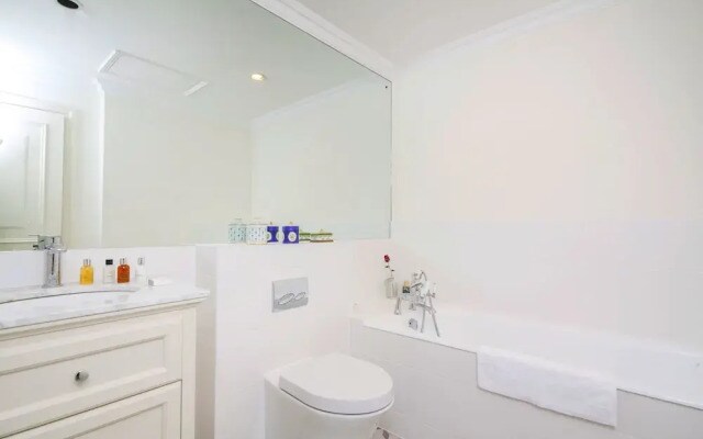 Classic South Kensington Home with Balcony