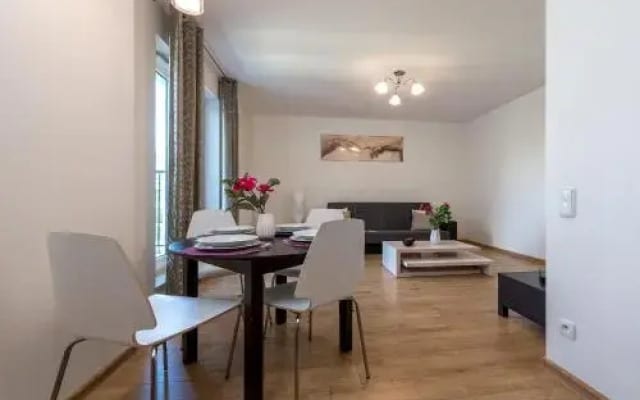 P&O Apartments Wola Tarasy
