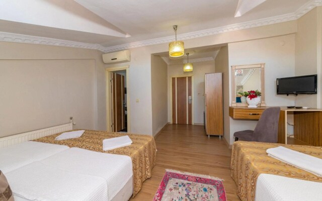 Ista Palace Hotel