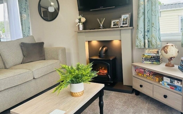 Ashbourne Heights Holiday Park - Holiday Accommodation 18103