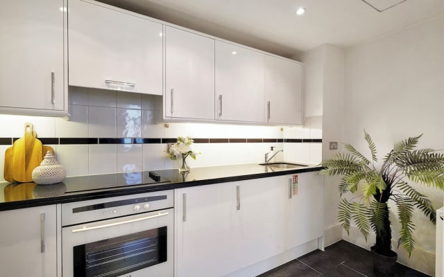 Hertford Flat 12