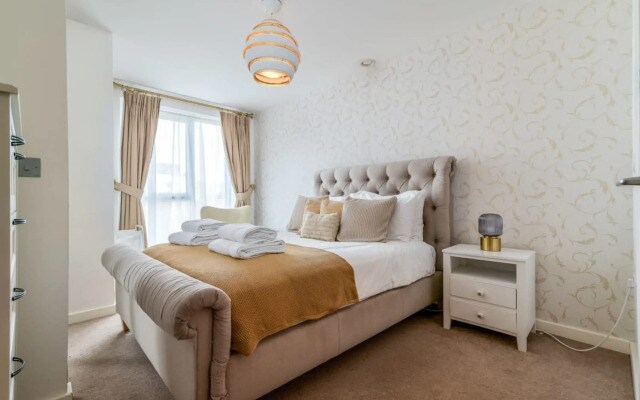 Gorgeous Wembley Flat
