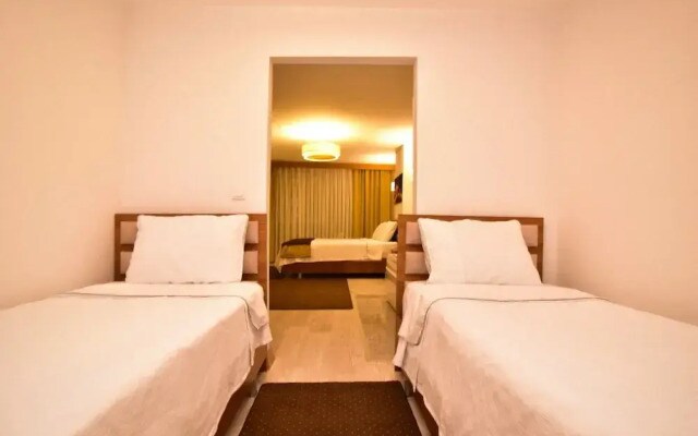 Dmr Grand Family Hotel Sancaktepe