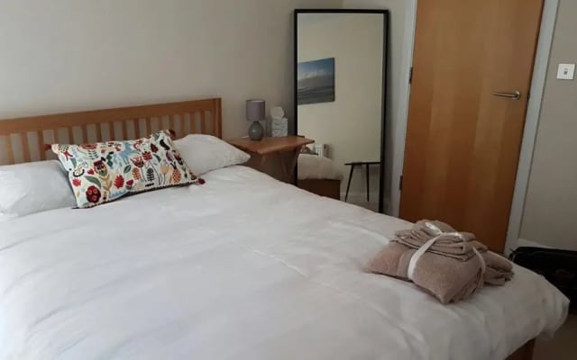 Apartment near London Bridge