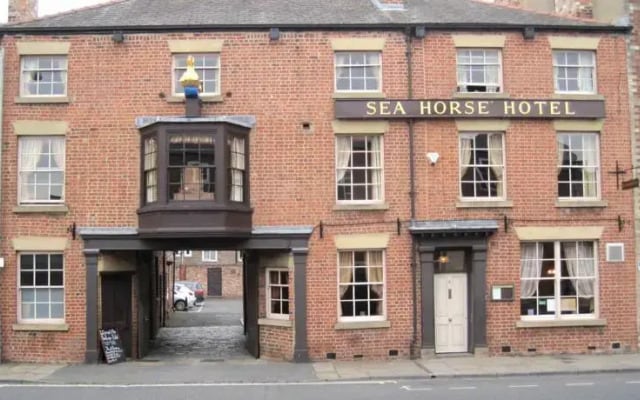 Sea Horse Hotel