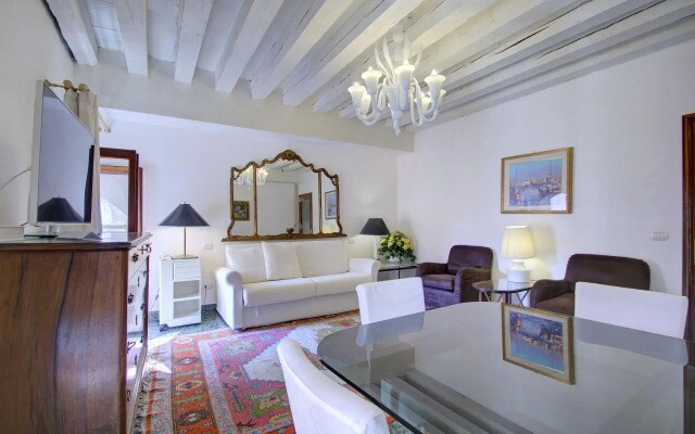 SAN MARCO CANAL VIEW#2 aircond, 4 pax, 120sqm Wifi