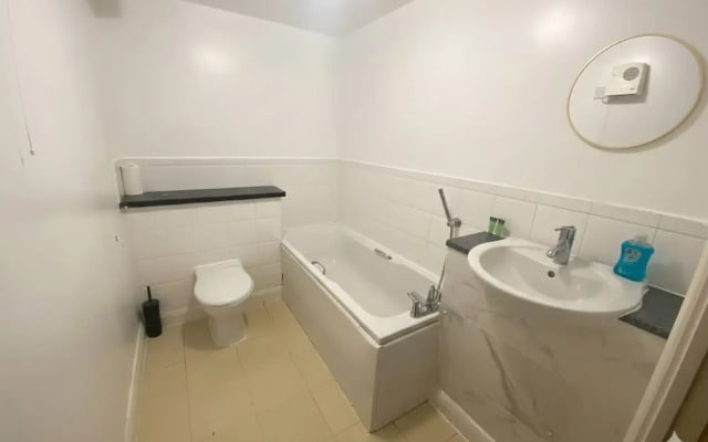 Stylish 2 - Bed Manning Gardens