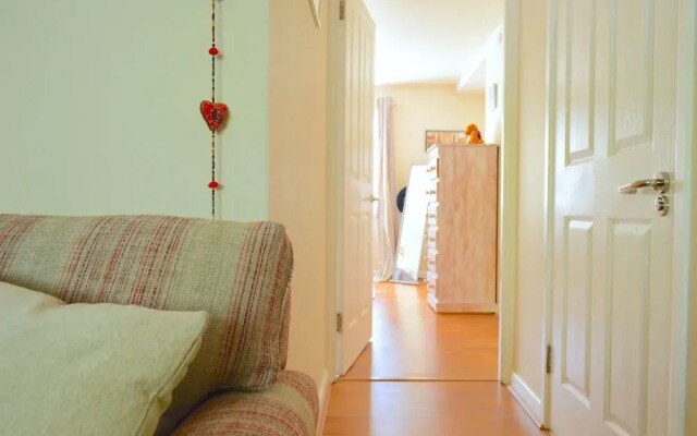 Amazing Quiet 1 Bedroom Flat with Charming Garden