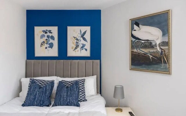 Perfect Flat Next to Highgate Station