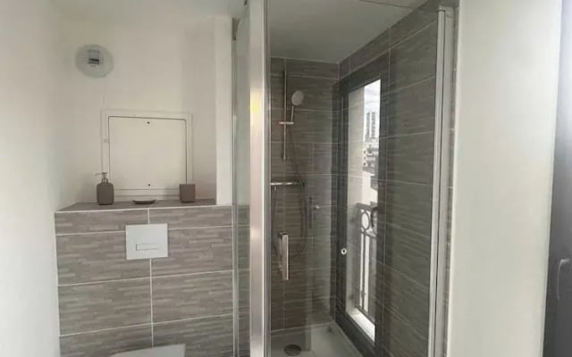 Elegant Appt - 3bdr/8p - Near Paris & La Defense