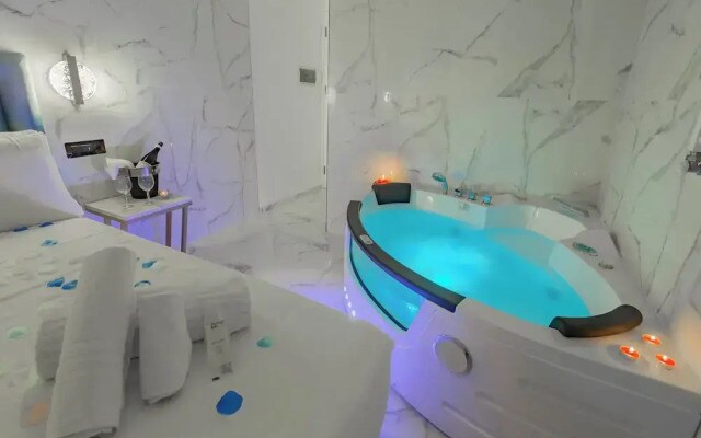 Miss Suite