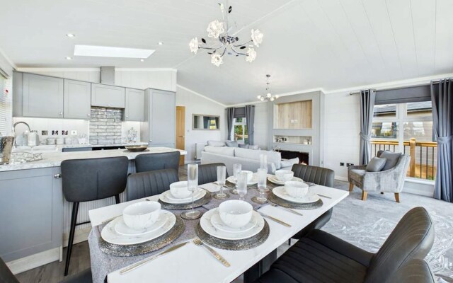 Host Stay Marble Lodge