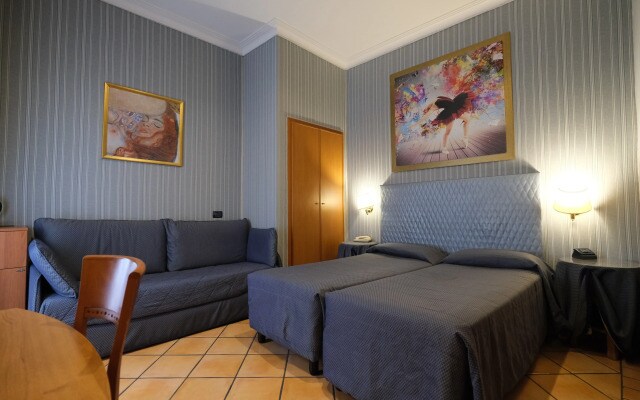 Hotel Lirico
