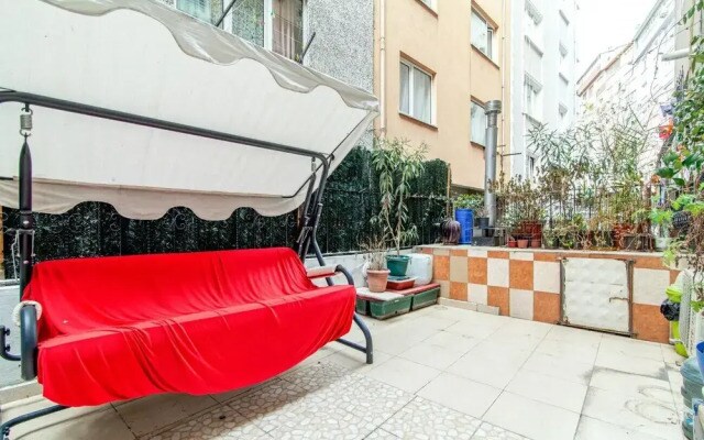 Wonderful Apartment Close to Malls in Sisli