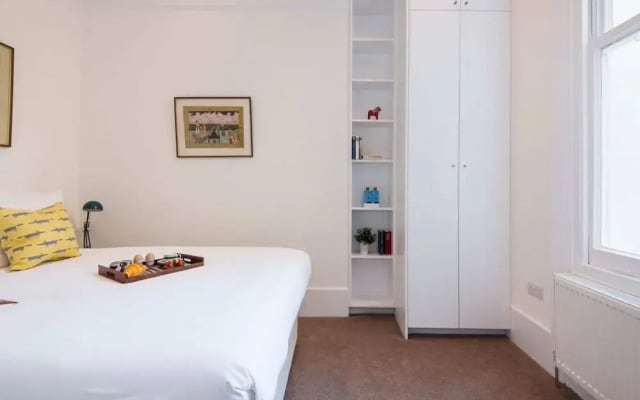 The Stunning Philbeach Garden Apartment