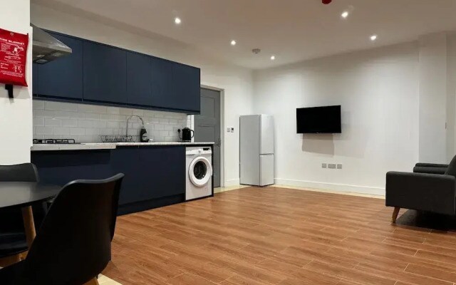 Cosy Flat With Garden London