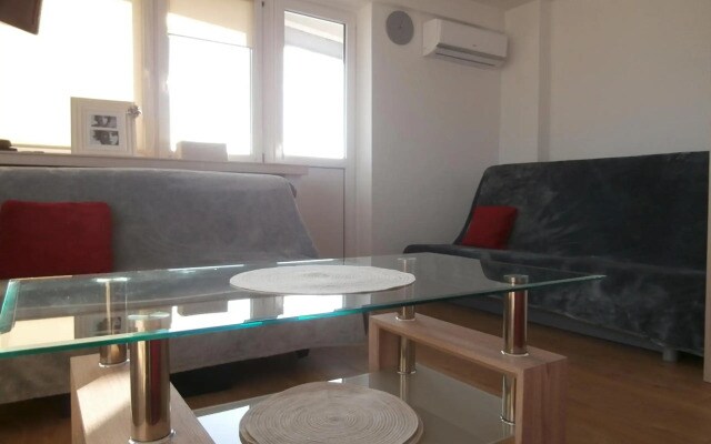 Alma Apartments