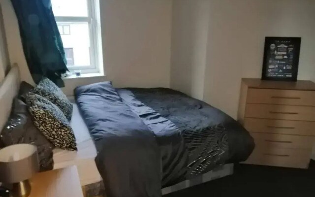 Alphabet Cozy Apartment