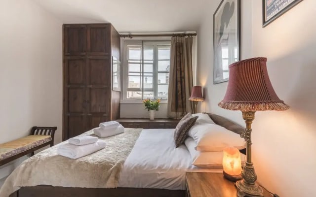 Bohemian home by Kings Cross