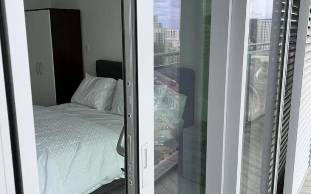 Delightfully Spacious Bright 2bedroom