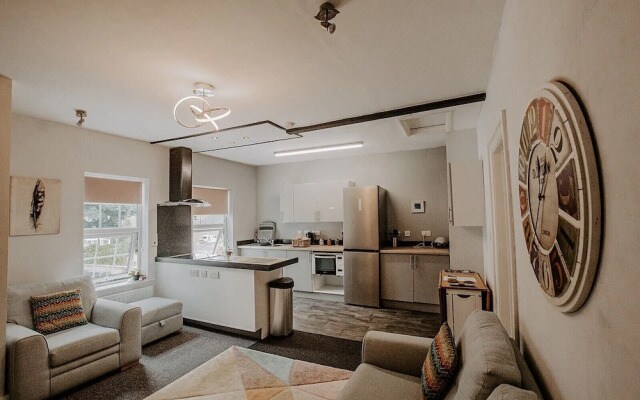 Primrose Apartment