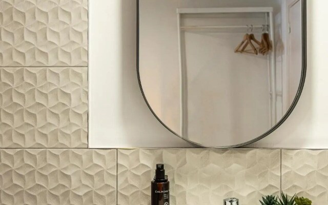 BNBHolder Calm Duplex RETIRO FREE PARKING