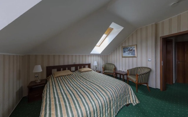 Hotel Krušnohorský Dvůr