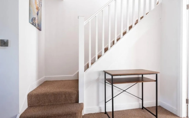 Stunning 3-bed House in Derby