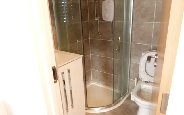 SS Property Hub - City of London Studio Apartment 17