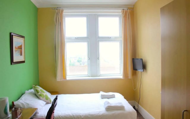 Antigallican - Campus Accommodation