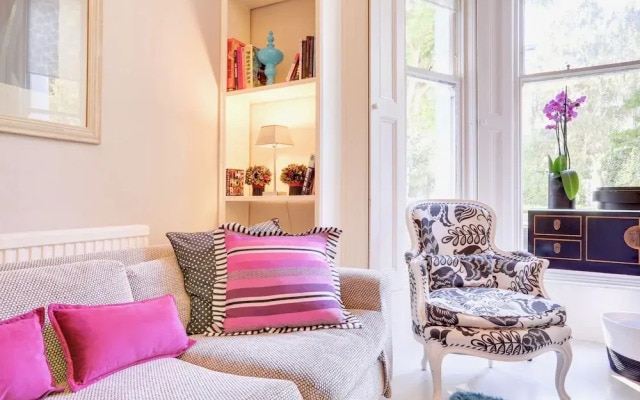 Stylish Kensington Living
